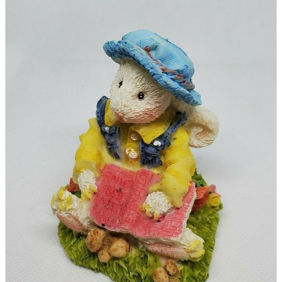Bunny Sitting On Grass With Pink Book Ceramic/Porcelain Shelf Sitter Home Décor - Picture 8 of 12